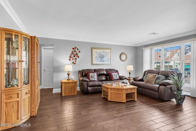 12 South Road, Monmouth Beach, NJ 07750