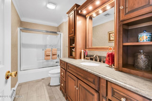 12 South Road, Monmouth Beach, NJ 07750