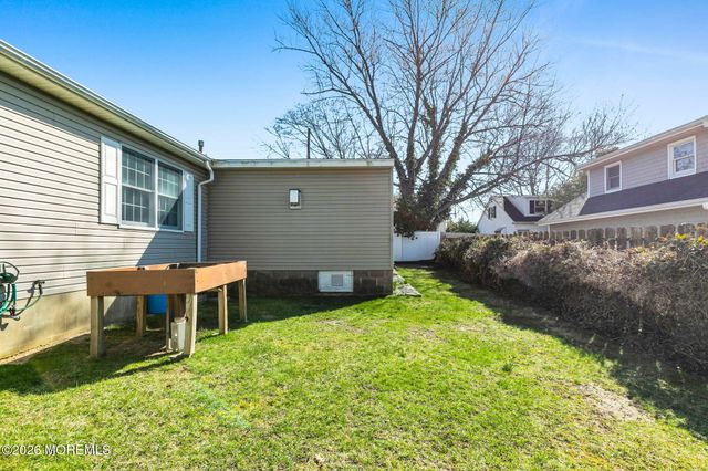 12 South Road, Monmouth Beach, NJ 07750