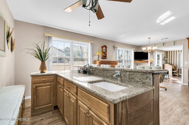 12 South Road, Monmouth Beach, NJ 07750