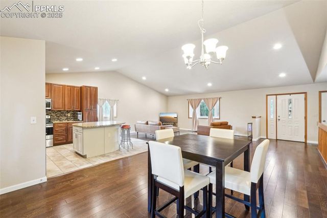 5435 Setters Way, Colorado Springs, CO 80919