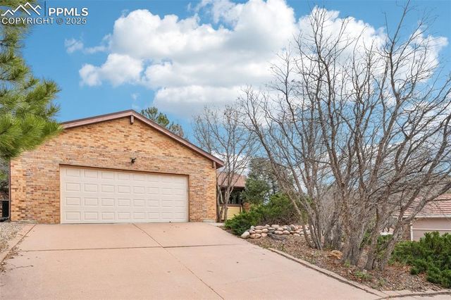 5435 Setters Way, Colorado Springs, CO 80919