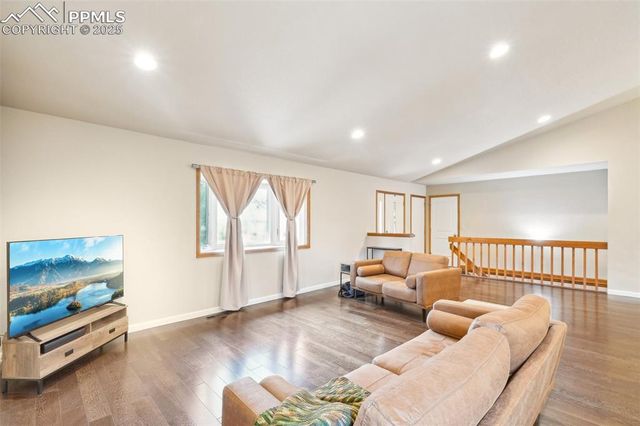 5435 Setters Way, Colorado Springs, CO 80919