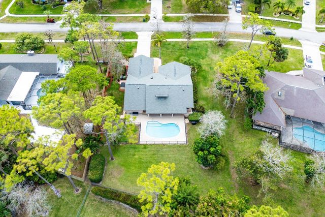 12735 Stone Pine Way, Wellington, FL 33414