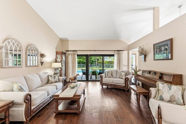 12735 Stone Pine Way, Wellington, FL 33414