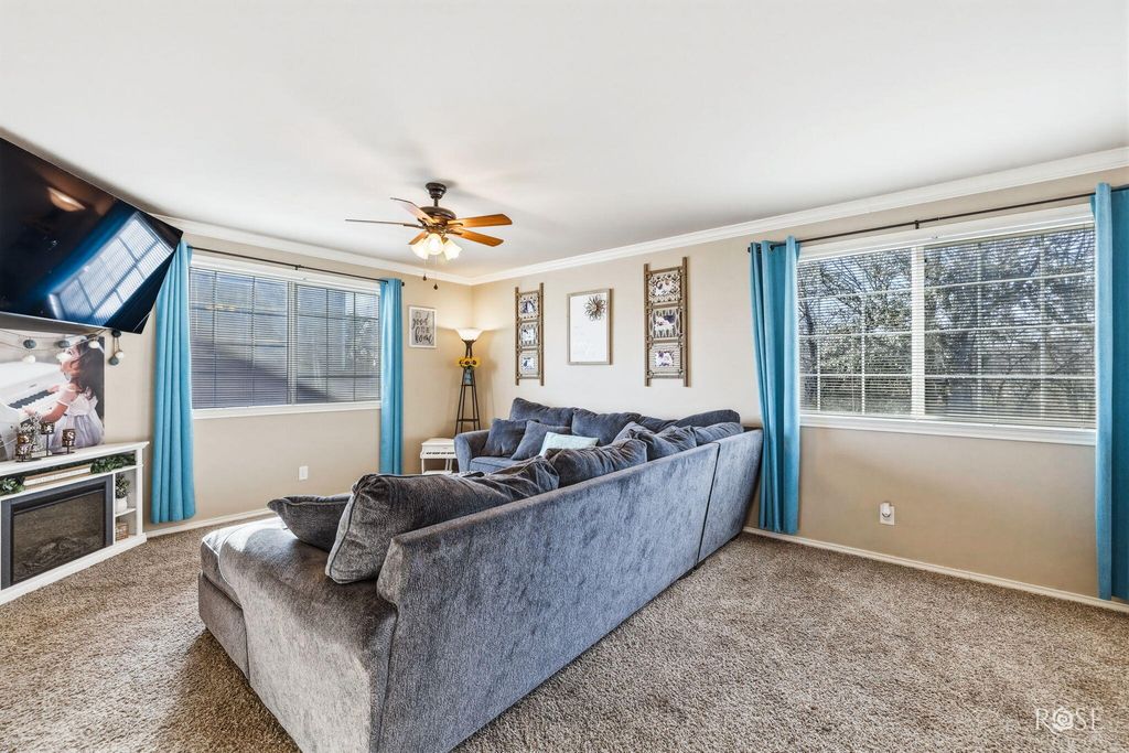 Image 9 of property listing at 1517 Natalie Lane, San Angelo, TX 76904