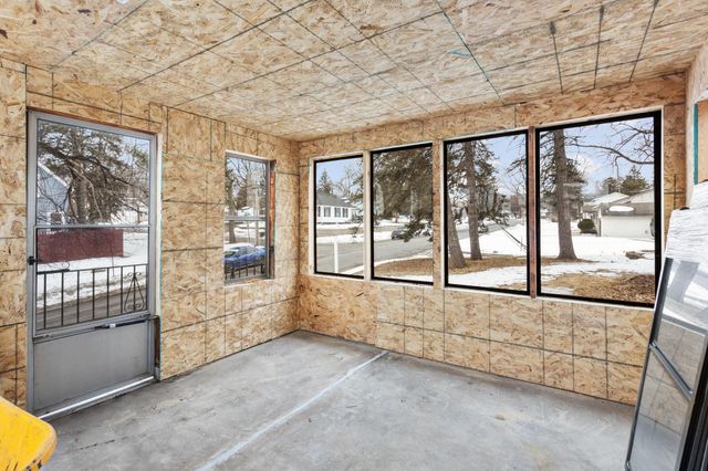 1290 Livingston Avenue, West Saint Paul, MN 55118