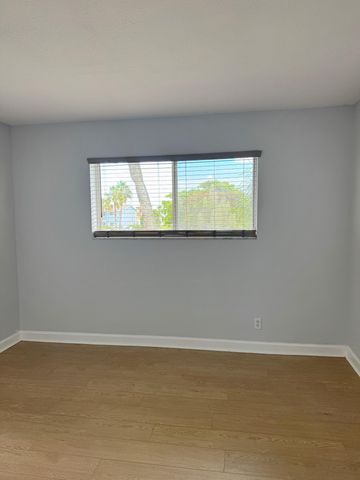 1501 Crescent Circle, West Palm Beach, FL 33403