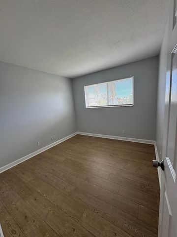 1501 Crescent Circle, West Palm Beach, FL 33403