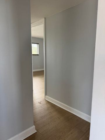 1501 Crescent Circle, West Palm Beach, FL 33403