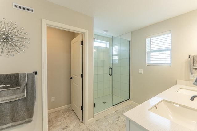 173 Junco Road N, Lake Elmo, MN 55042