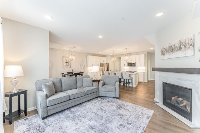 173 Junco Road N, Lake Elmo, MN 55042