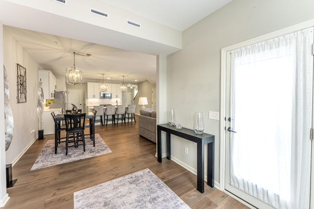 173 Junco Road N, Lake Elmo, MN 55042