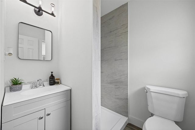 185 Central Park, Rochester, NY 14605