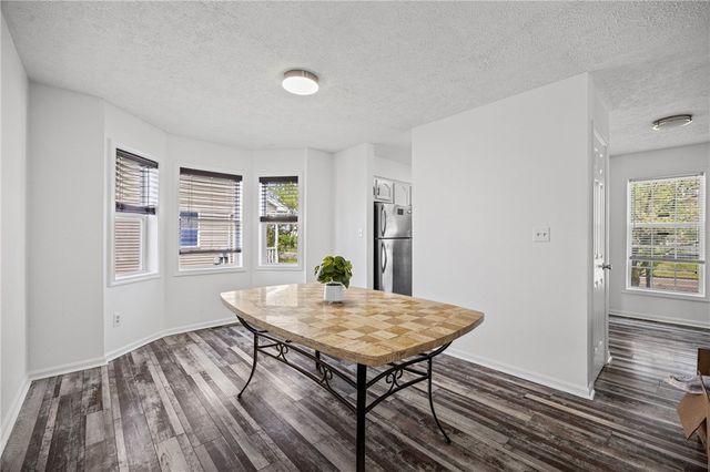 185 Central Park, Rochester, NY 14605