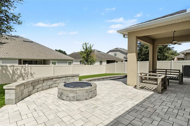 2212 NAPONE LANE, Minneola, FL 34715