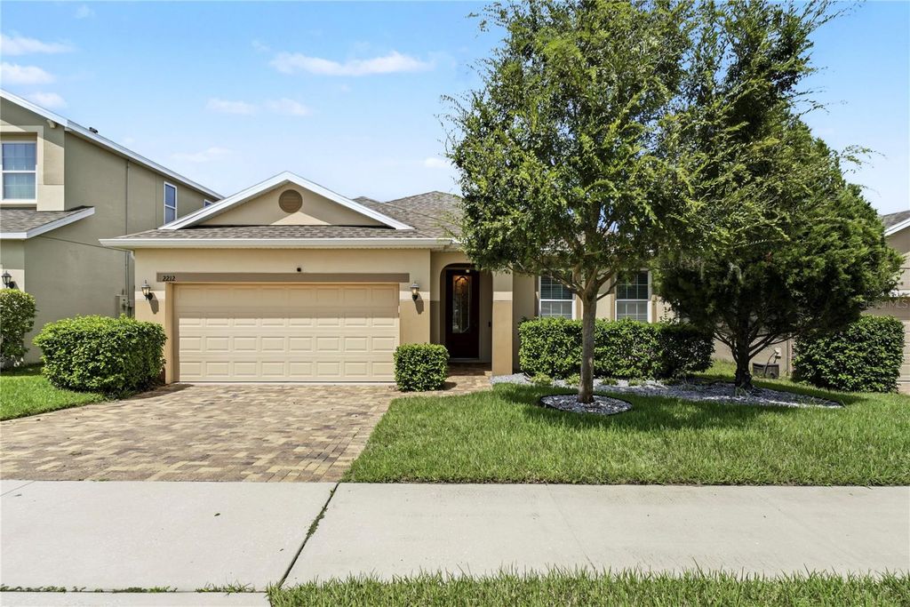 2212 NAPONE LANE, Minneola, FL 34715