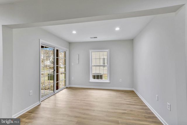 4565 GOSSAMER WAY, Fairfax, VA 22033