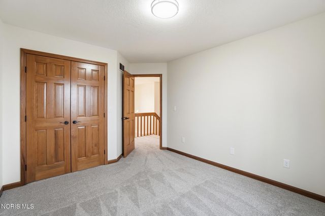 3815 Forest Trail Drive, Findlay, OH 45840