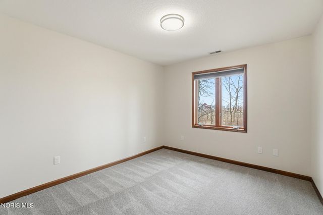 3815 Forest Trail Drive, Findlay, OH 45840