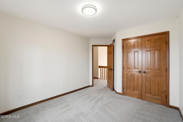 3815 Forest Trail Drive, Findlay, OH 45840