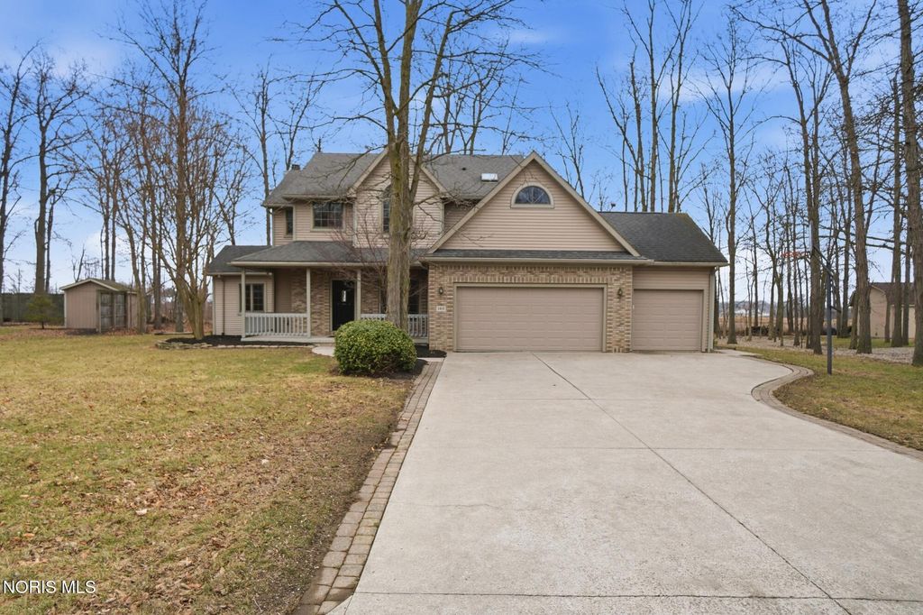 3815 Forest Trail Drive, Findlay, OH 45840