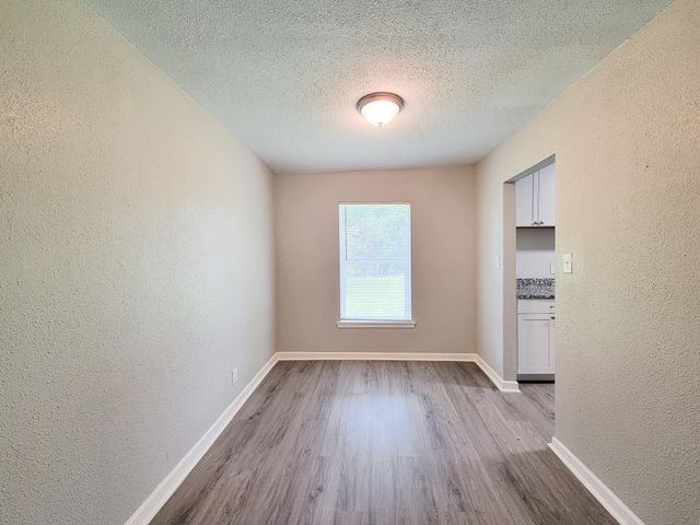 2810 Forest Oaks Boulevard, Houston, TX 77017