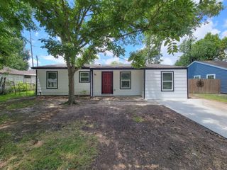 2810 Forest Oaks Boulevard, Houston, TX 77017