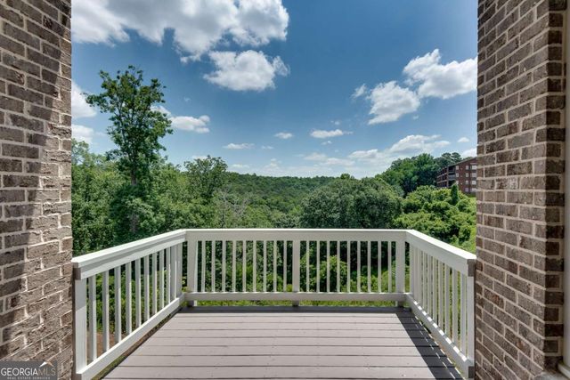 435 Maplewood Drive, Roswell, GA 30075