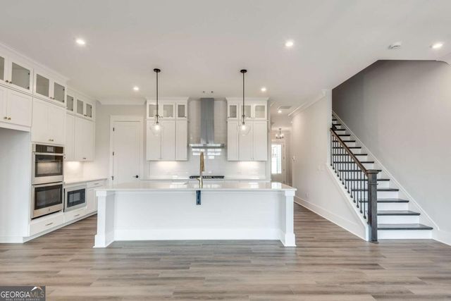 435 Maplewood Drive, Roswell, GA 30075
