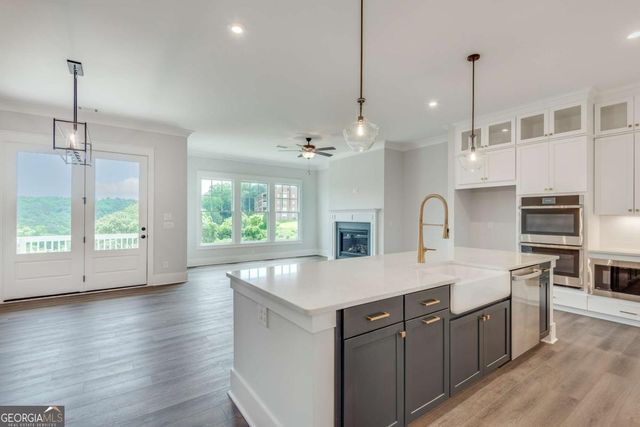 435 Maplewood Drive, Roswell, GA 30075