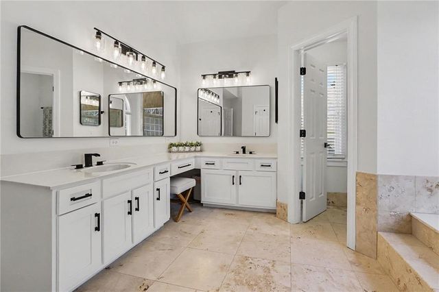 565 Wexford Hollow Run, Roswell, GA 30075