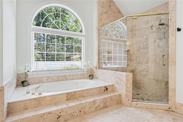 565 Wexford Hollow Run, Roswell, GA 30075