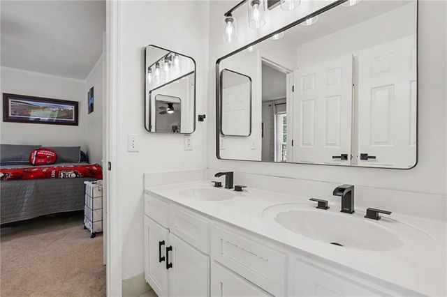 565 Wexford Hollow Run, Roswell, GA 30075