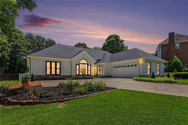 565 Wexford Hollow Run, Roswell, GA 30075
