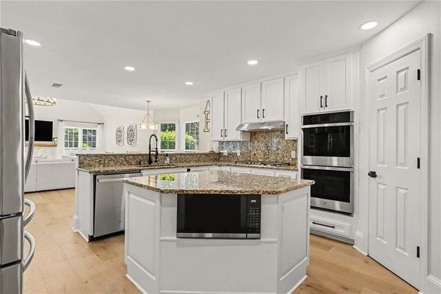 565 Wexford Hollow Run, Roswell, GA 30075