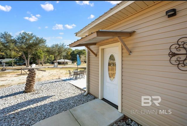 10999 S Pickens Avenue, Lillian, AL 36549