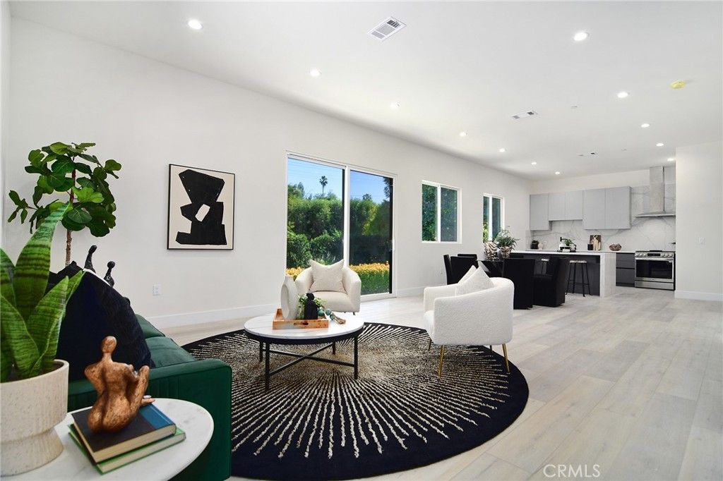 20100 Hatteras Street, Woodland Hills, CA 91367 — photo 5