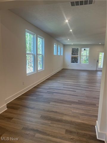 9075 Ledge View Terrace, Broadview Heights, OH 44147