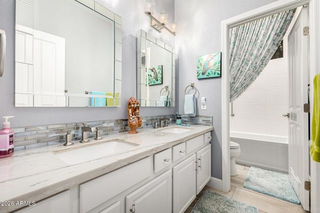 2486 W SHANNON Street, Chandler, AZ 85224