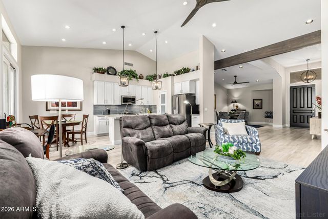 2486 W SHANNON Street, Chandler, AZ 85224