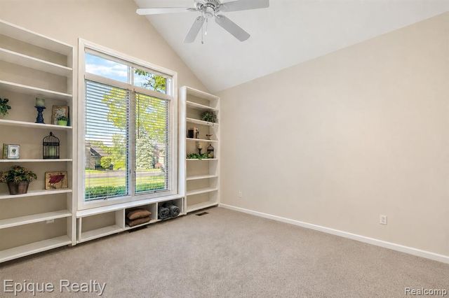 5675 Golf Pointe Drive, Clarkston, MI 48348
