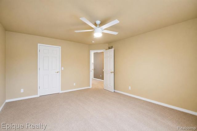 5675 Golf Pointe Drive, Clarkston, MI 48348