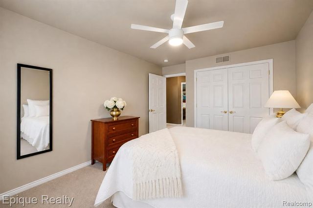 5675 Golf Pointe Drive, Clarkston, MI 48348