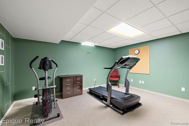 5675 Golf Pointe Drive, Clarkston, MI 48348
