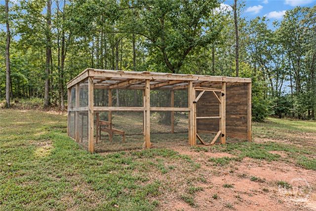 115 Rock Quarry Dr, Danielsville, GA 30633