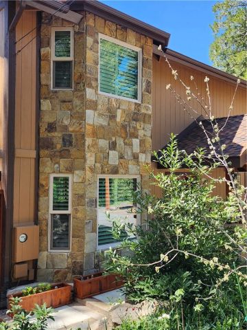 1056 Fiden Court, Crestline, CA 92325