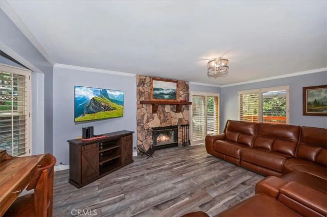 1056 Fiden Court, Crestline, CA 92325