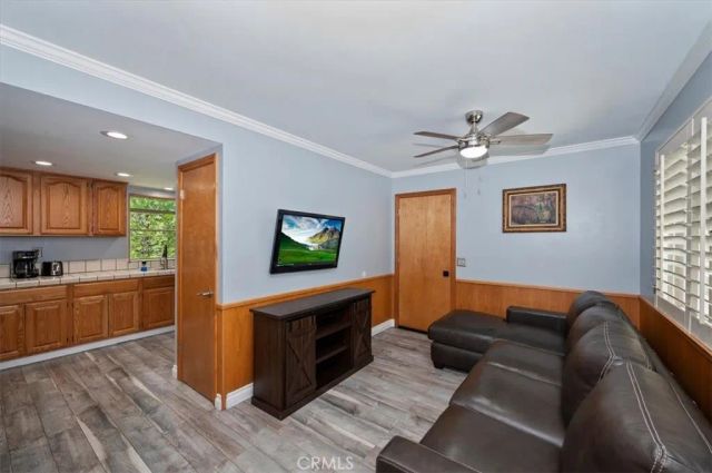 1056 Fiden Court, Crestline, CA 92325