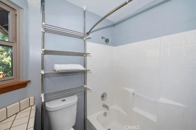 1056 Fiden Court, Crestline, CA 92325
